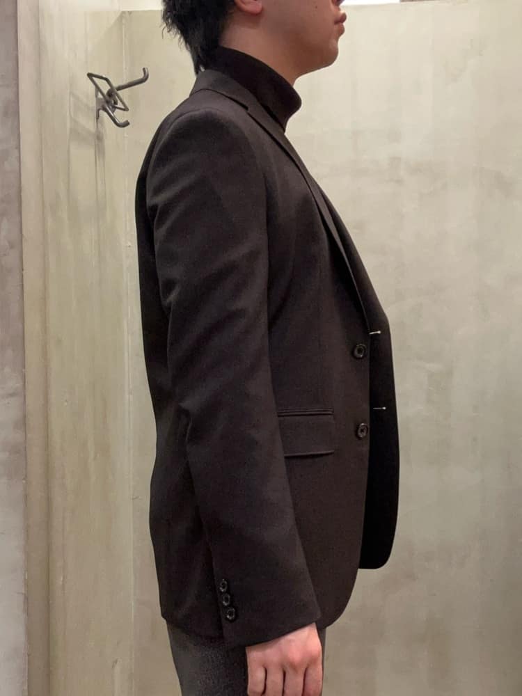 コウノ モトヤさんの「TAKEO KIKUCHI｜【DOWN FABRIC】ダウンファブリック ドレスパンツ / セットアップ対応」を使ったコーディネート