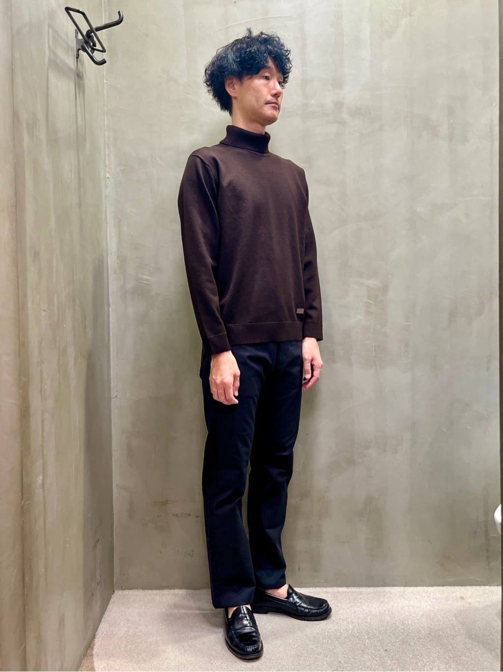 mutoさんの「TAKEO KIKUCHI｜【Made in JAPAN】播州織 ストレッチ パンツ」を使ったコーディネート