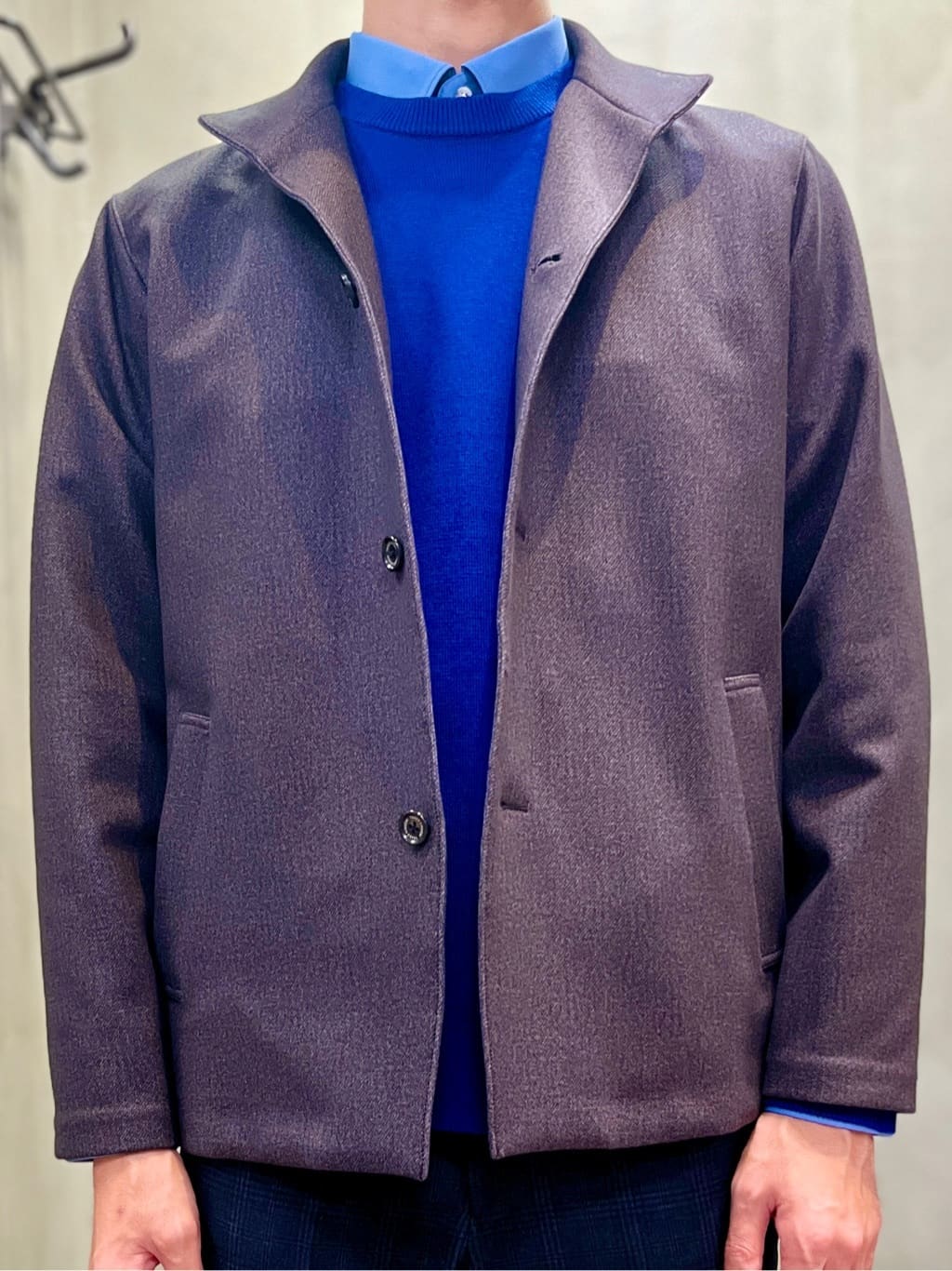 mutoさんの「TAKEO KIKUCHI｜【DOWN FABRIC】ダウンファブリック スタンドカラーブルゾン」を使ったコーディネート