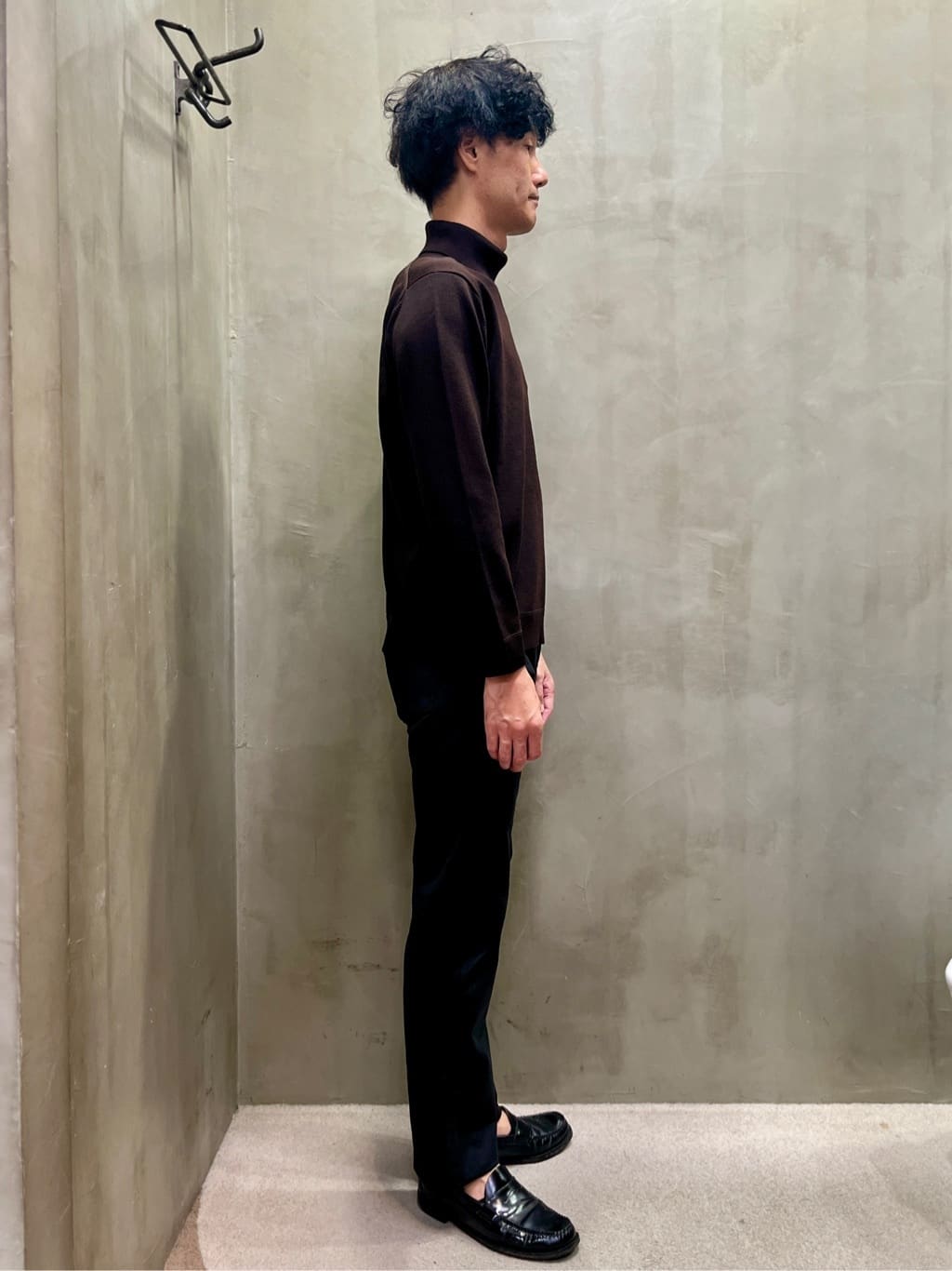 mutoさんの「TAKEO KIKUCHI｜【Made in JAPAN】播州織 ストレッチ パンツ」を使ったコーディネート