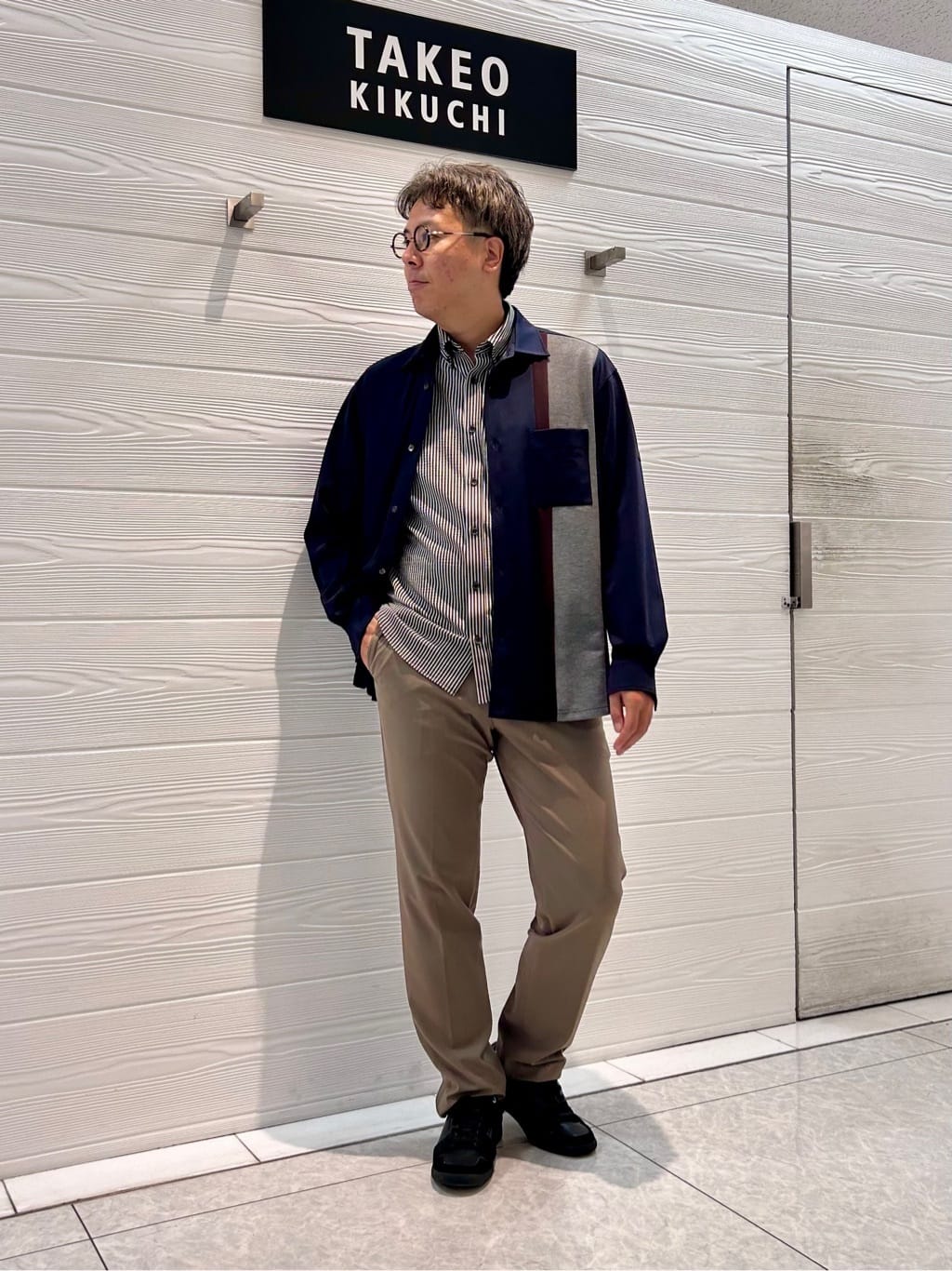すーさんの「TAKEO KIKUCHI｜【抗菌防臭/シーズンレス】シアサッカー ジャージシャツ」を使ったコーディネート
