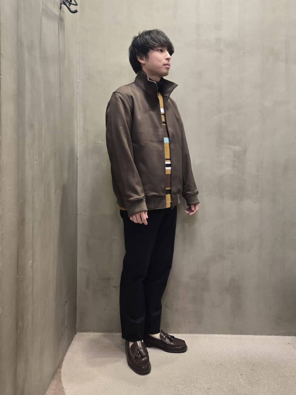 白木駆さんの「TAKEO KIKUCHI｜【オフィスカジュアル対応】ドレス チノパンツ」を使ったコーディネート