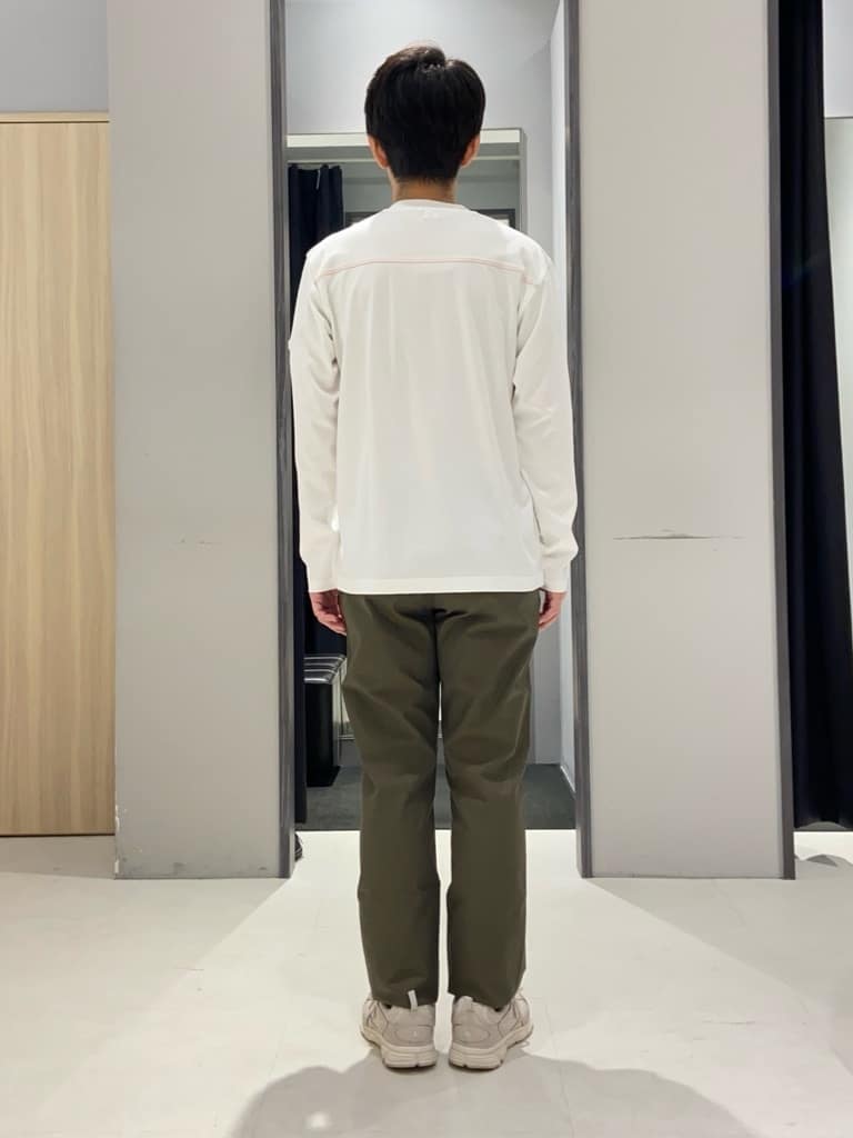 わいずみさんの「TAKEO KIKUCHI｜【全7サイズ&times;8色展開！】トップマルチヘリンボン パンツ」を使ったコーディネート