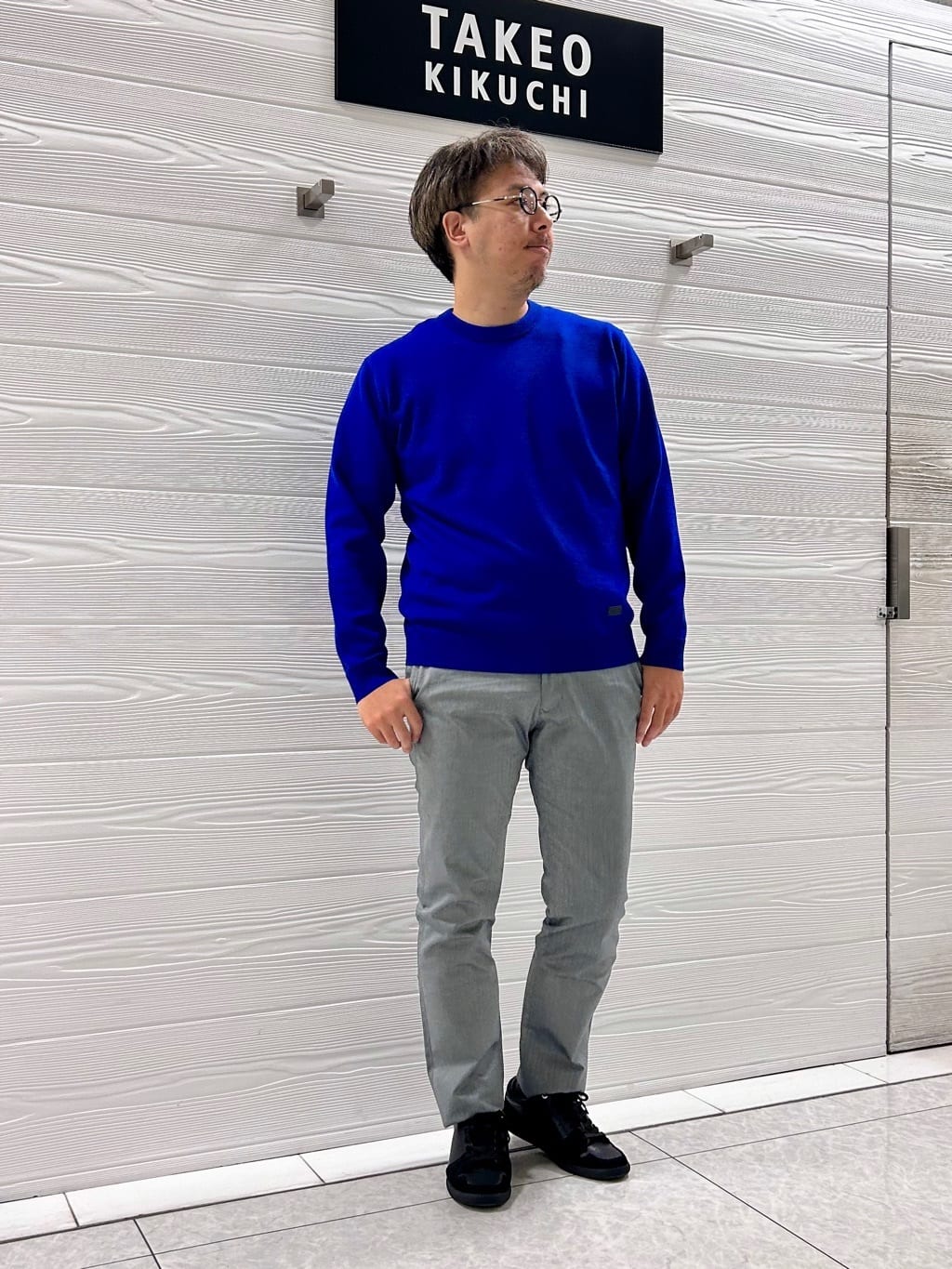 すーさんの「TAKEO KIKUCHI｜【全7サイズ&times;8色展開！】トップマルチヘリンボン パンツ」を使ったコーディネート