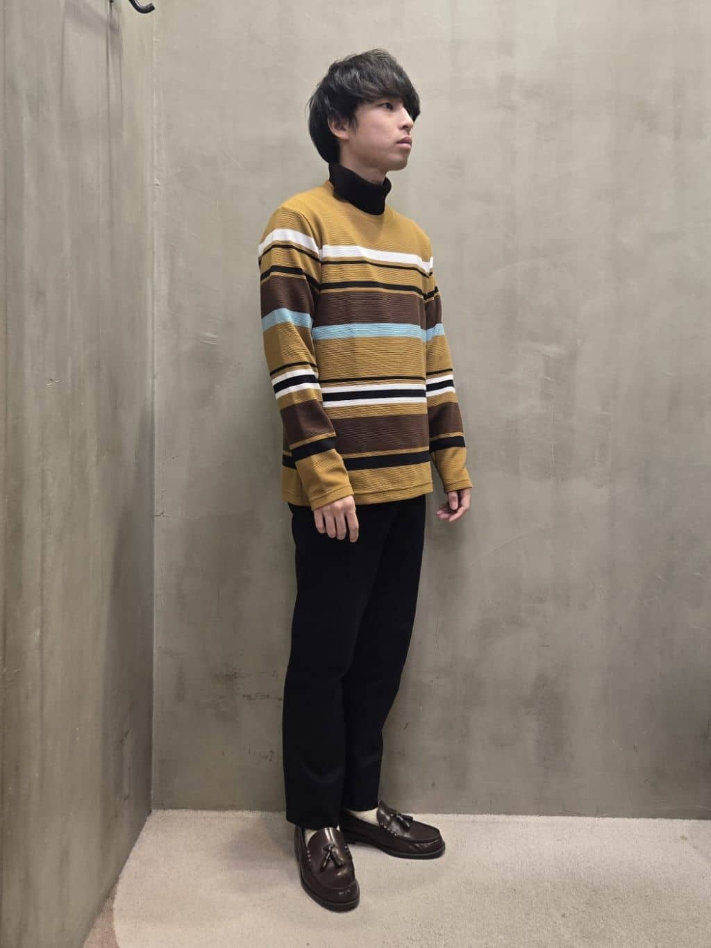 白木駆さんの「TAKEO KIKUCHI｜【オフィスカジュアル対応】ドレス チノパンツ」を使ったコーディネート