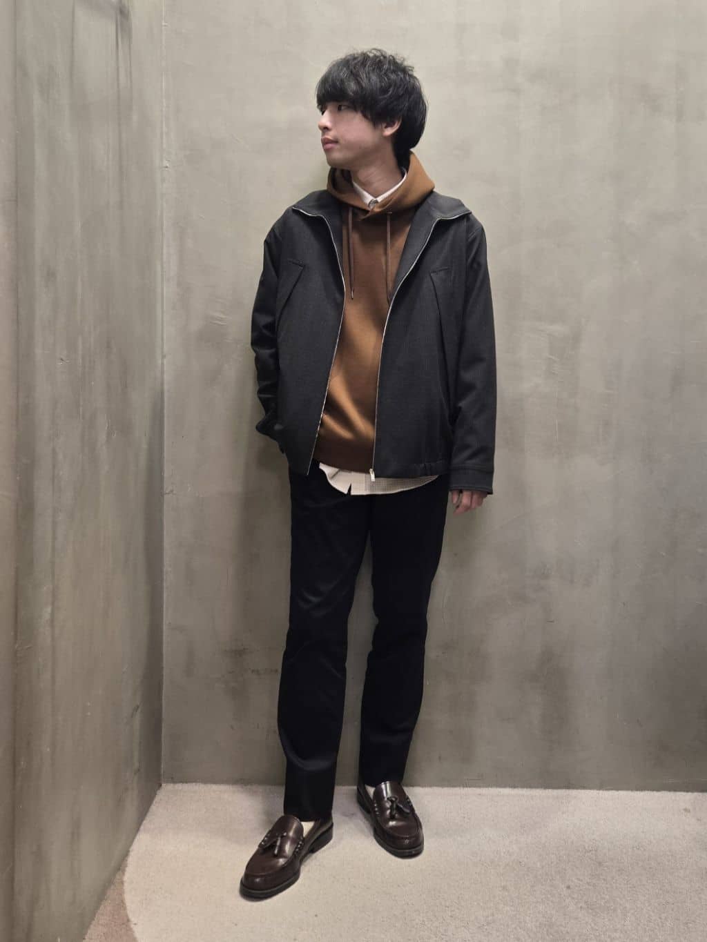白木駆さんの「TAKEO KIKUCHI｜【オフィスカジュアル対応】ドレス チノパンツ」を使ったコーディネート