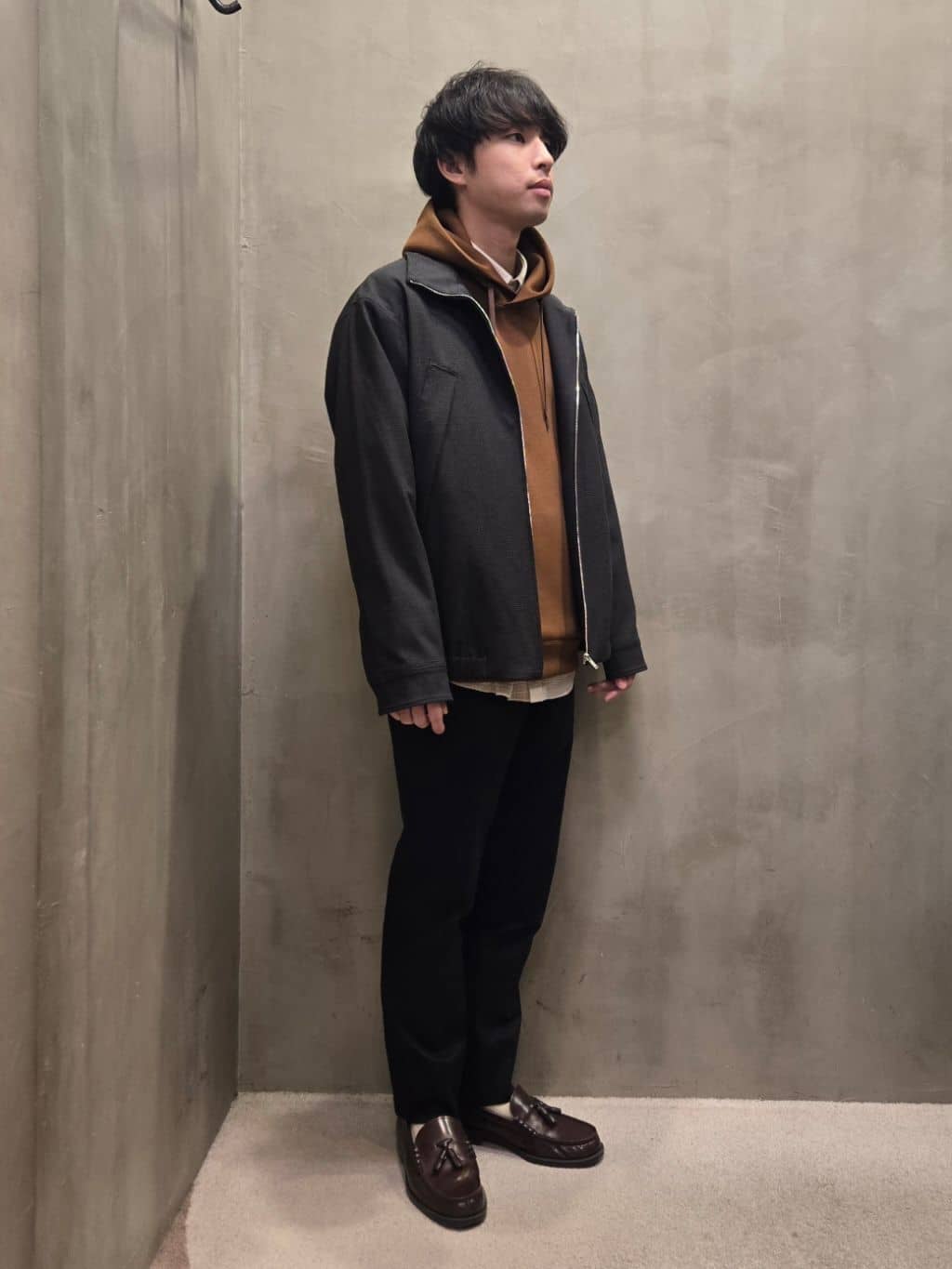 白木駆さんの「TAKEO KIKUCHI｜【オフィスカジュアル対応】ドレス チノパンツ」を使ったコーディネート
