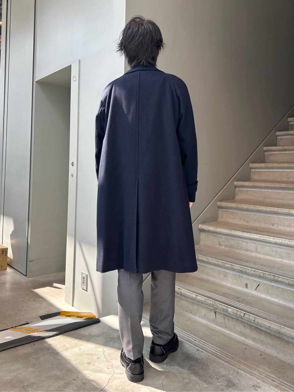 Shintaroさんの「TAKEO KIKUCHI｜【DOWN FABRIC】ダウンファブリック ドレスパンツ / セットアップ対応」を使ったコーディネート