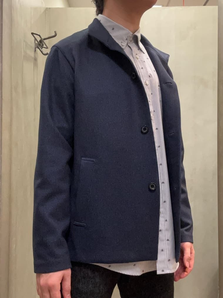 コウノ モトヤさんの「TAKEO KIKUCHI｜【DOWN FABRIC】ダウンファブリック スタンドカラーブルゾン」を使ったコーディネート