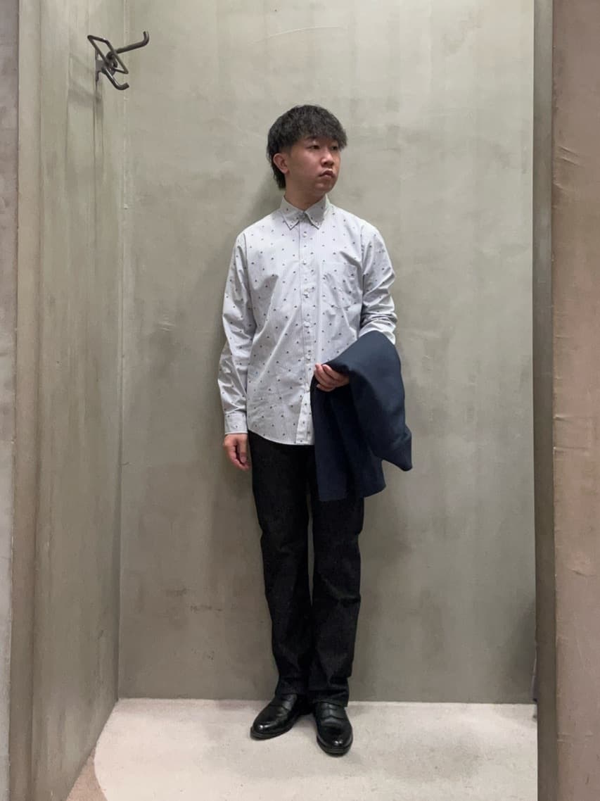 コウノ モトヤさんの「TAKEO KIKUCHI｜【DOWN FABRIC】ダウンファブリック スタンドカラーブルゾン」を使ったコーディネート