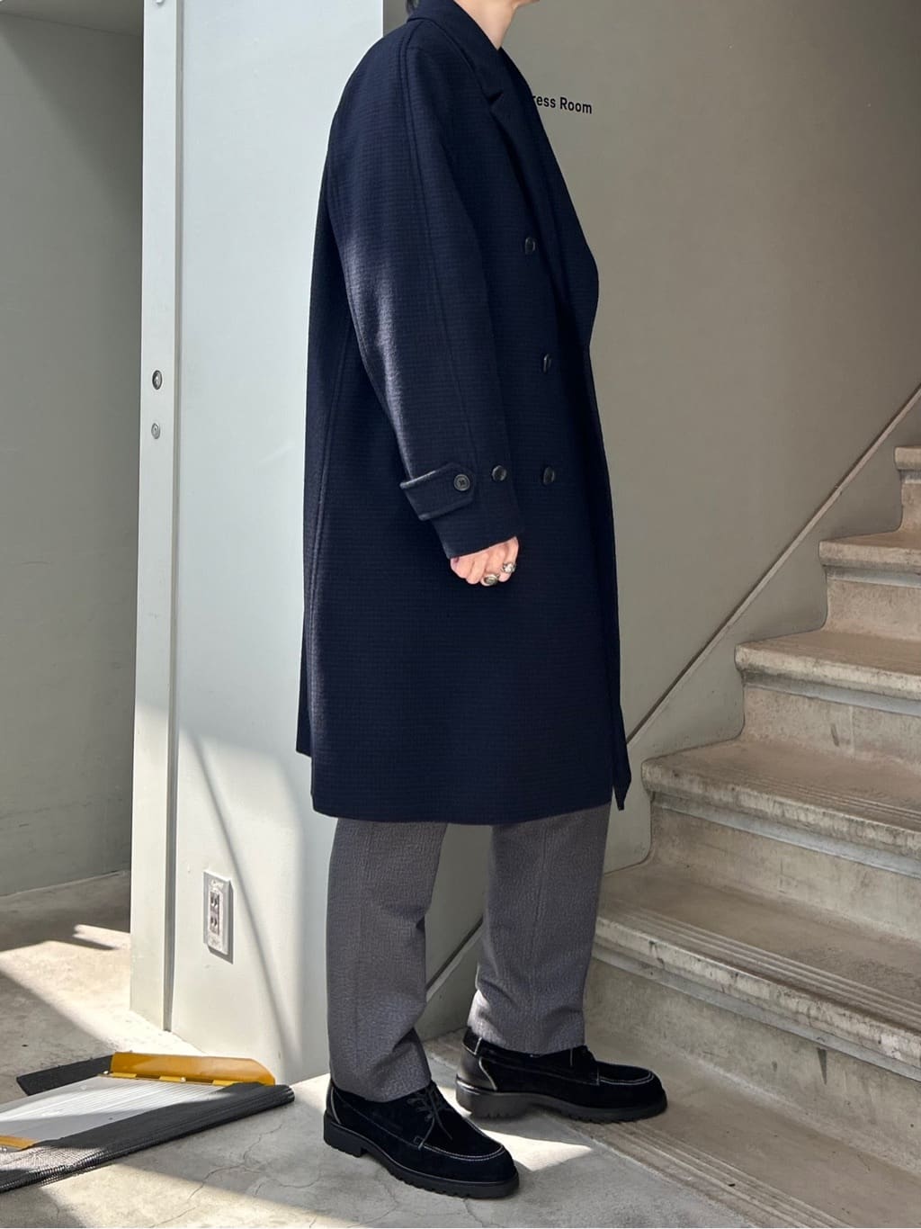 Shintaroさんの「TAKEO KIKUCHI｜【DOWN FABRIC】ダウンファブリック ドレスパンツ / セットアップ対応」を使ったコーディネート