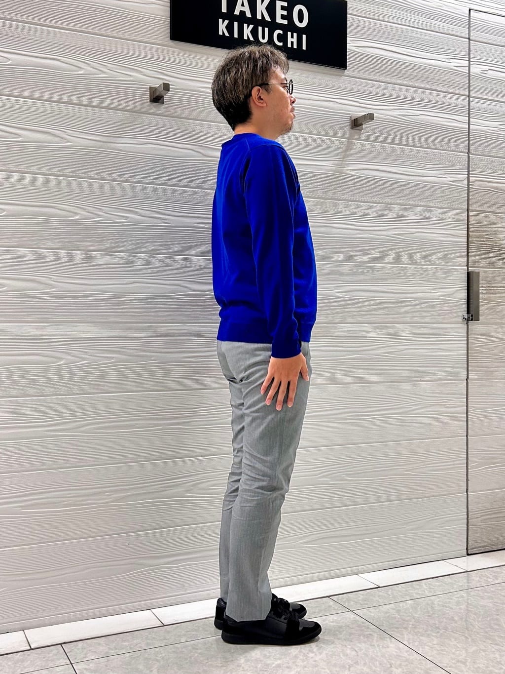 すーさんの「TAKEO KIKUCHI｜【全7サイズ&times;8色展開！】トップマルチヘリンボン パンツ」を使ったコーディネート
