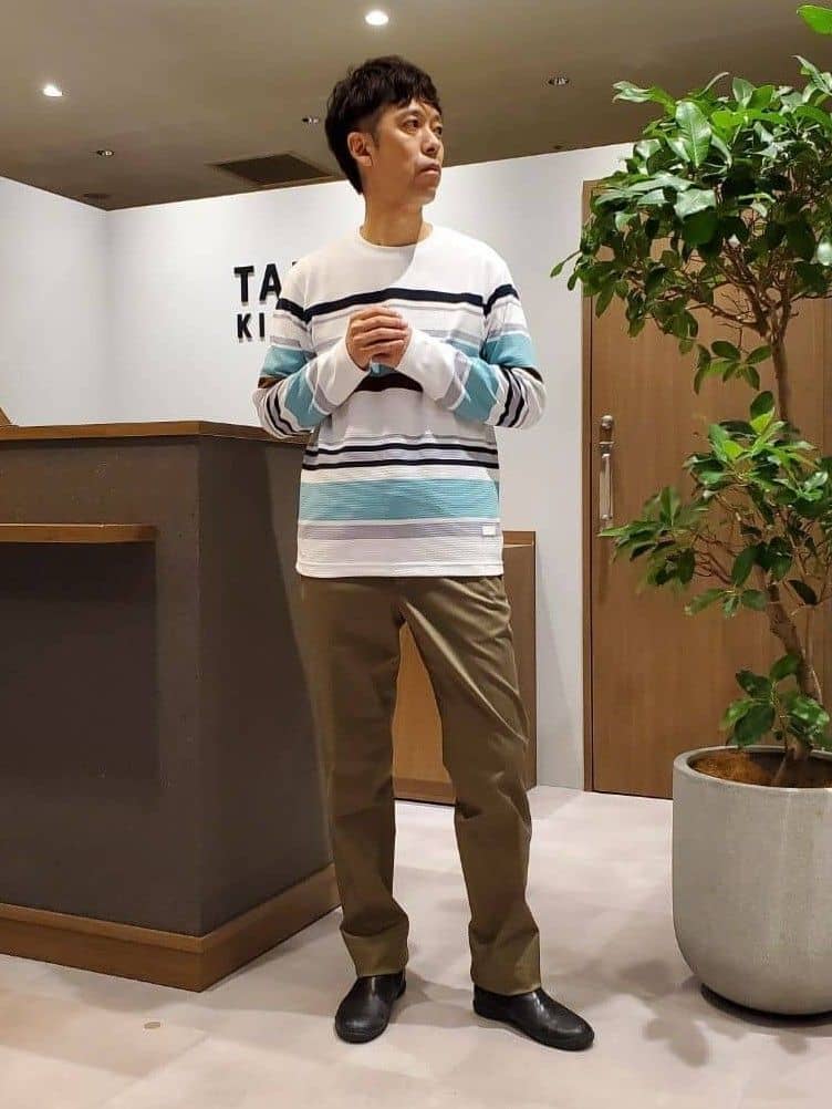 ishidaさんの「TAKEO KIKUCHI｜【オフィスカジュアル対応】ドレス チノパンツ」を使ったコーディネート