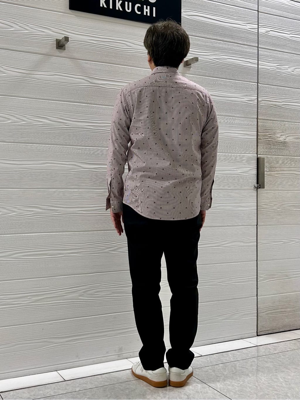 すーさんの「TAKEO KIKUCHI｜ハットモチーフ ジャカード ストライプ シャツ」を使ったコーディネート