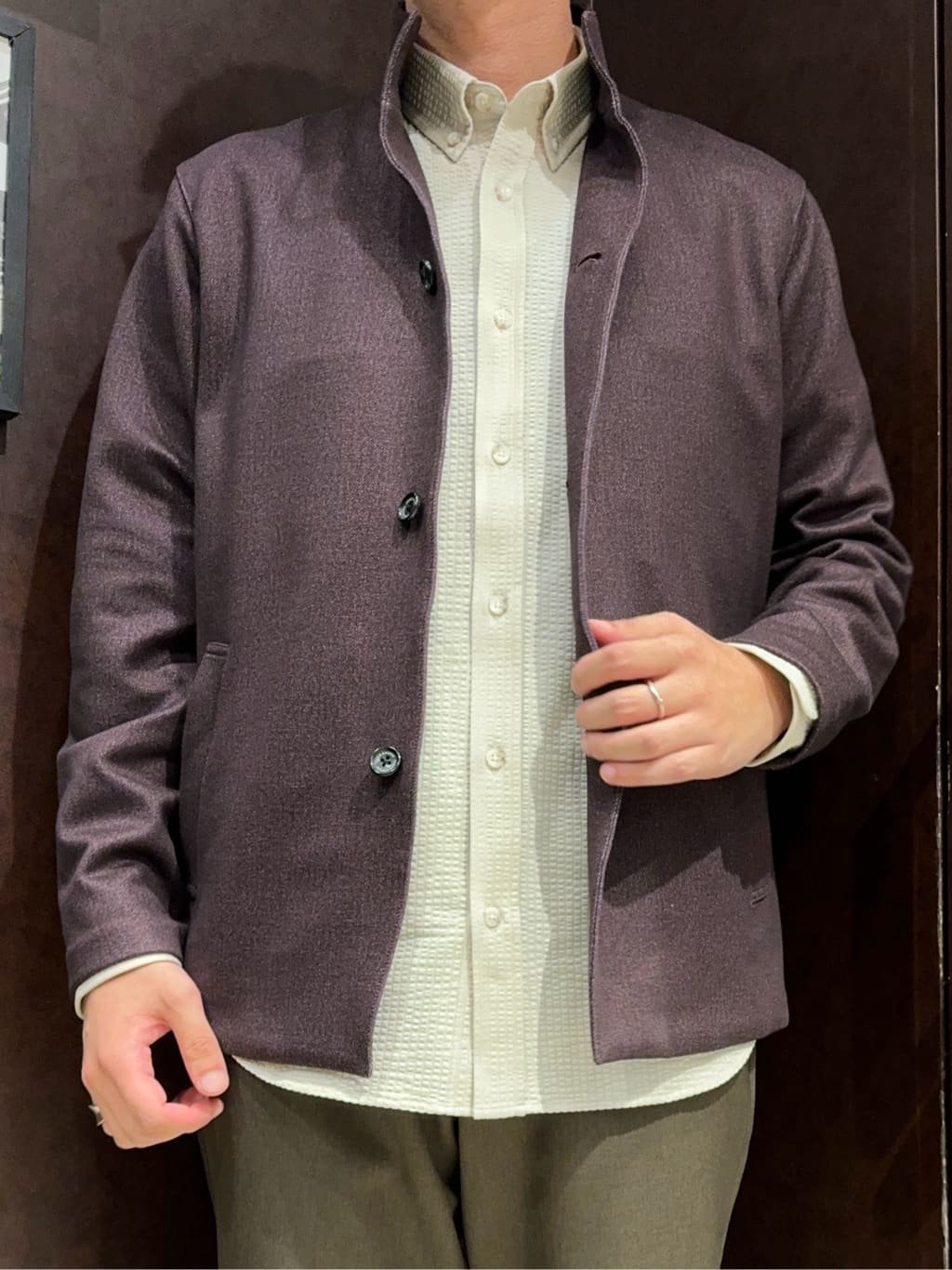 shuheiさんの「TAKEO KIKUCHI｜【DOWN FABRIC】ダウンファブリック スタンドカラーブルゾン」を使ったコーディネート