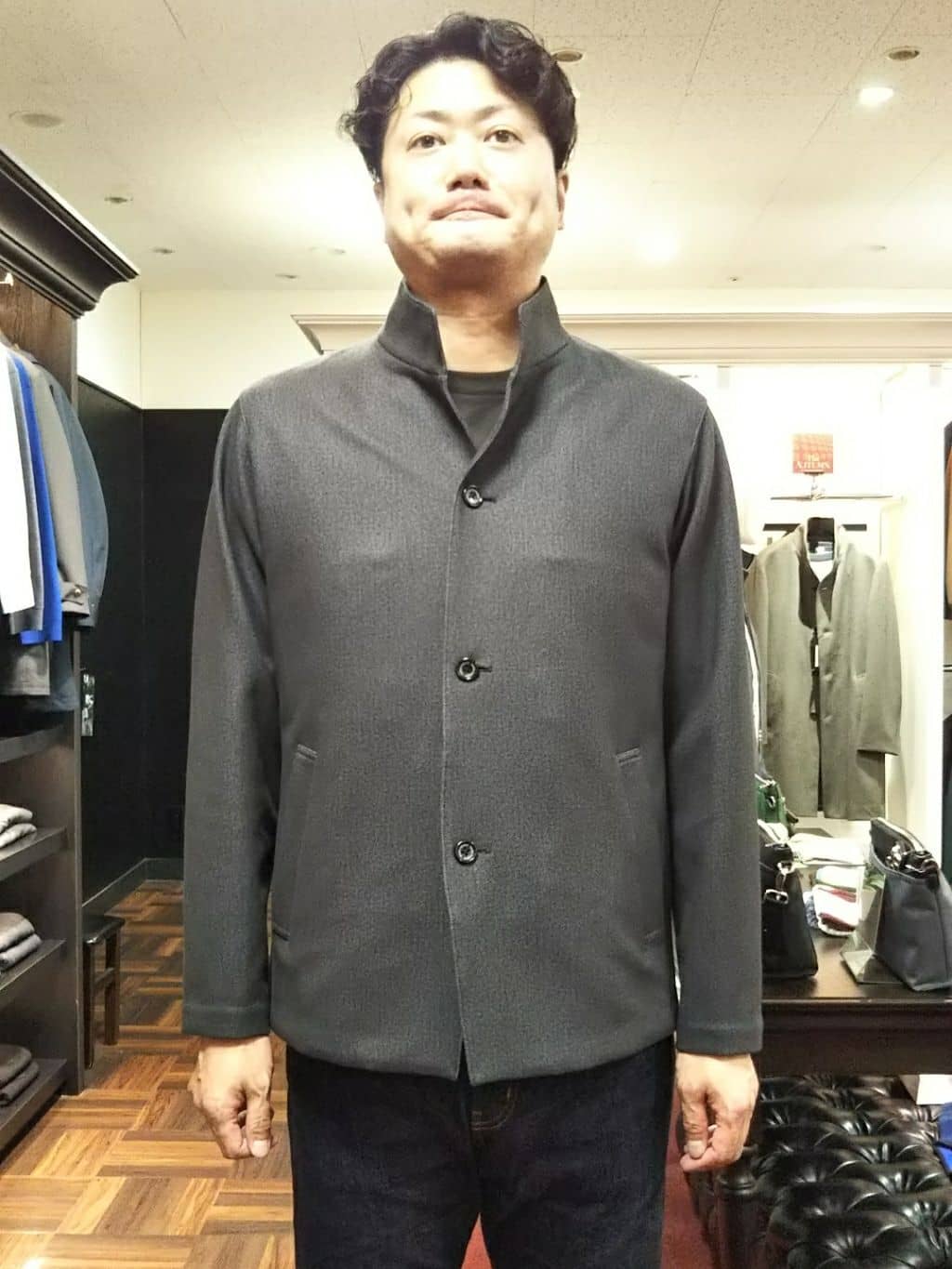 晃さんの「TAKEO KIKUCHI｜【DOWN FABRIC】ダウンファブリック スタンドカラーブルゾン」を使ったコーディネート