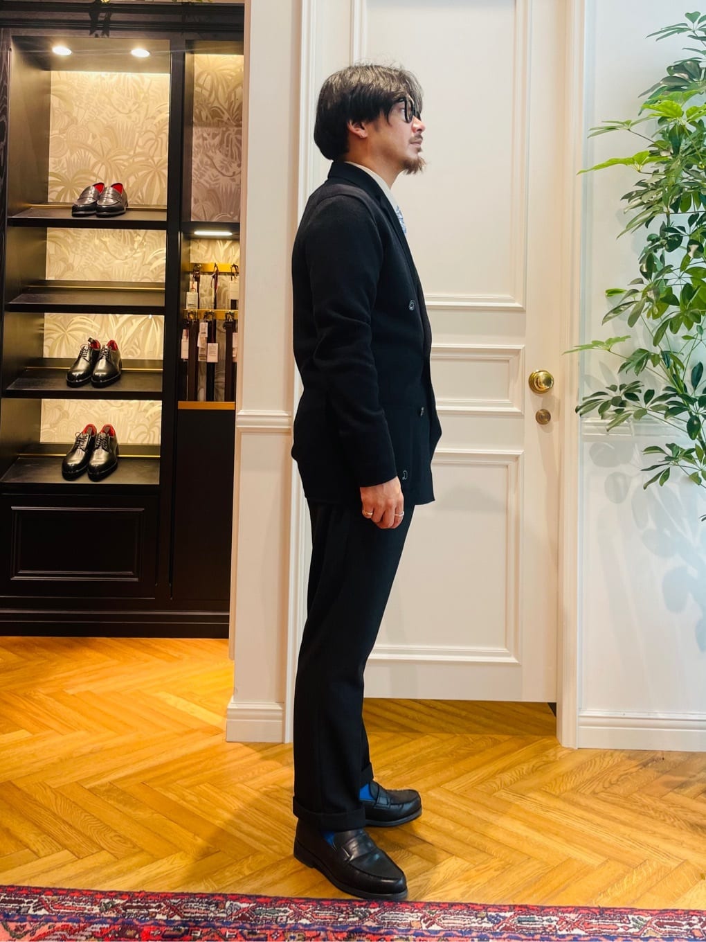 鶴田大士さんの「DRESSTERIOR｜【撥水加工/Safari5月号掲載】ローファー」を使ったコーディネート