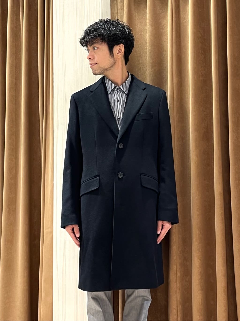 URAさんの「TAKEO KIKUCHI｜【全7サイズ&times;8色展開！】トップマルチヘリンボン パンツ」を使ったコーディネート