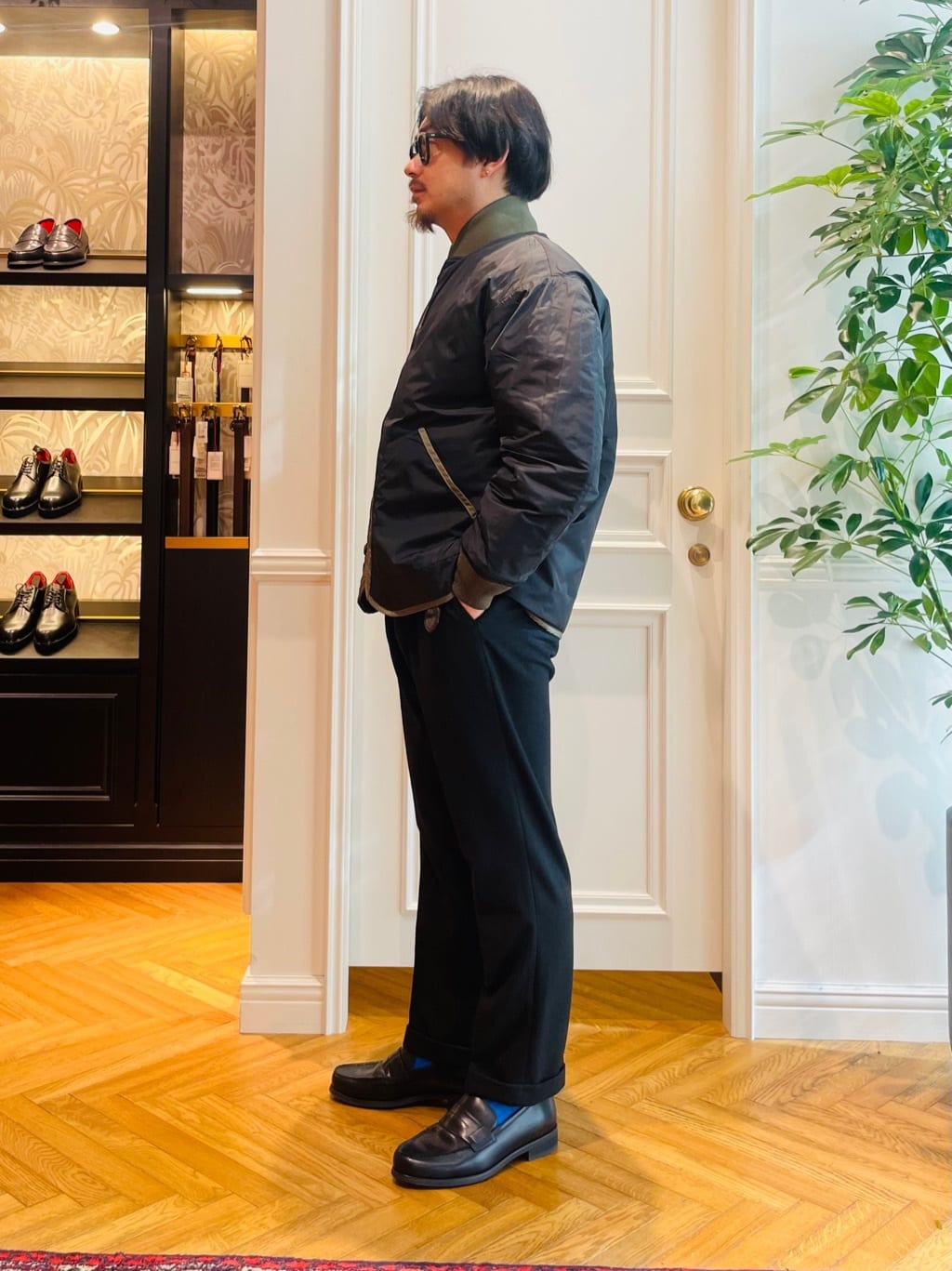 鶴田大士さんの「DRESSTERIOR｜【撥水加工/Safari5月号掲載】ローファー」を使ったコーディネート