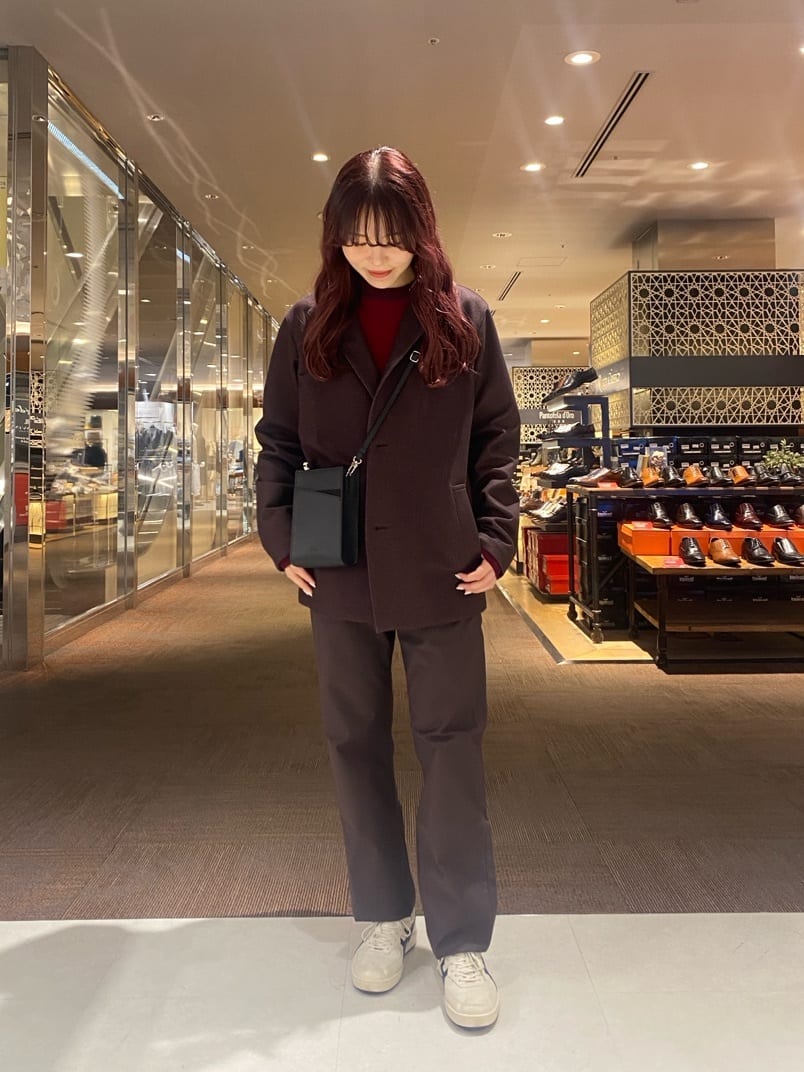 ウミさんの「TAKEO KIKUCHI｜【DOWN FABRIC】ダウンファブリック スタンドカラーブルゾン」を使ったコーディネート