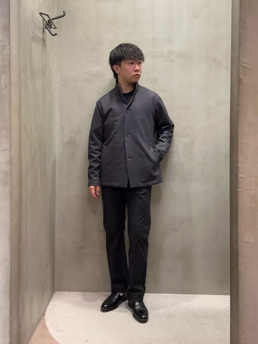 コウノ モトヤさんの「TAKEO KIKUCHI｜【DOWN FABRIC】ダウンファブリック スタンドカラーブルゾン」を使ったコーディネート