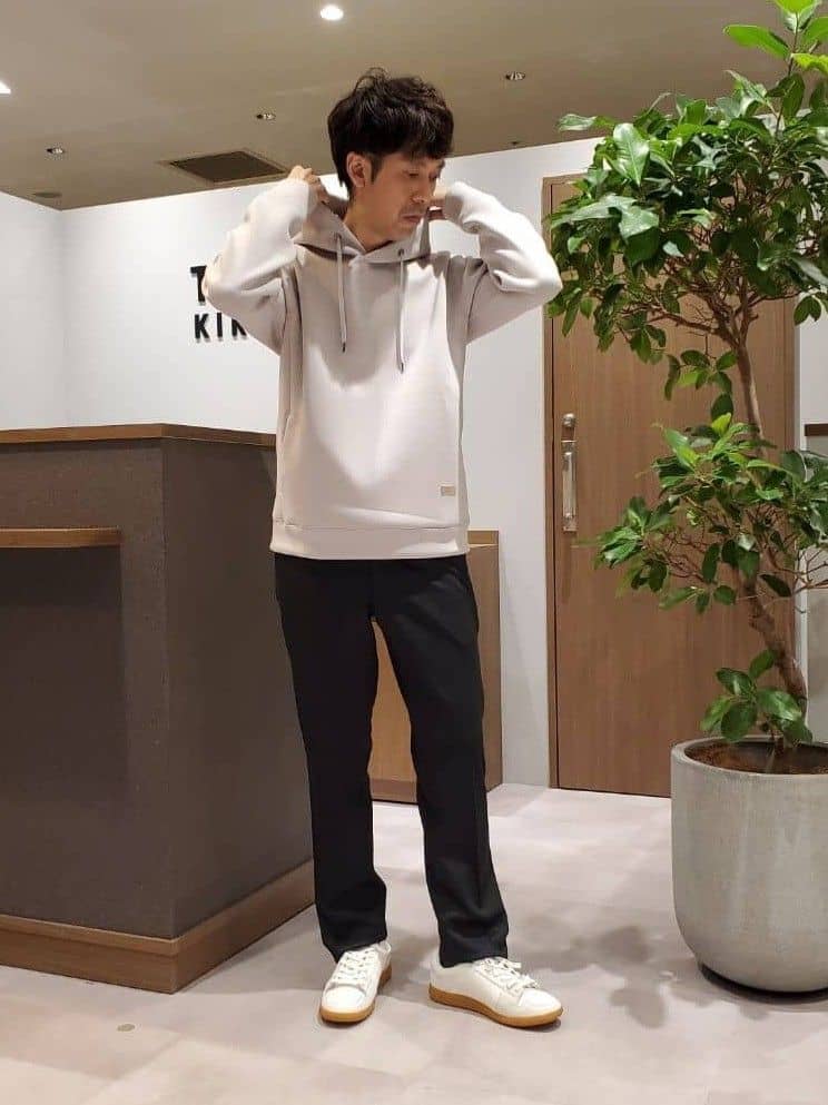ishidaさんの「TAKEO KIKUCHI｜【ONOFF対応】TRダブルニット ストレッチパンツ」を使ったコーディネート