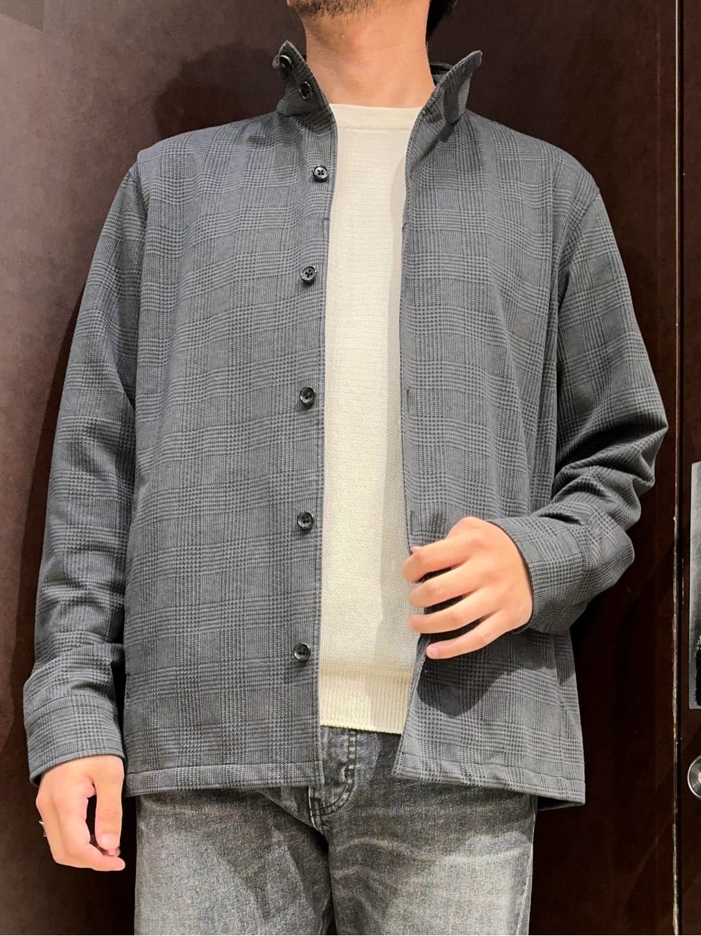 shuheiさんの「TAKEO KIKUCHI｜【モンスターストレッチ】日本製 ウォッシュド デニムパンツ」を使ったコーディネート
