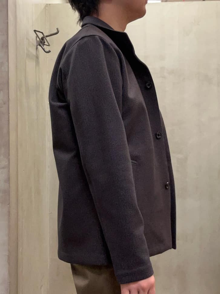 コウノ モトヤさんの「TAKEO KIKUCHI｜【DOWN FABRIC】ダウンファブリック スタンドカラーブルゾン」を使ったコーディネート