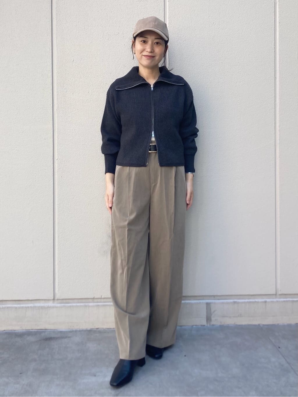 mhさんの「OPAQUE.CLIP｜スクエアバックルワイドベルト」を使ったコーディネート