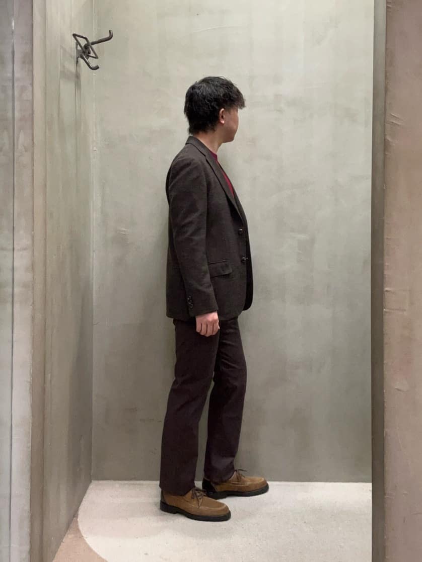 コウノ モトヤさんの「TAKEO KIKUCHI｜【Made in JAPAN】播州織 ストレッチ パンツ」を使ったコーディネート