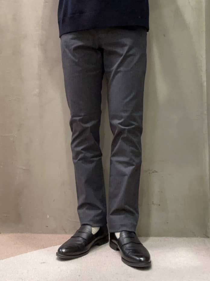 コウノ モトヤさんの「TAKEO KIKUCHI｜【Made in JAPAN】播州織 ヘリンボン ストレート パンツ」を使ったコーディネート