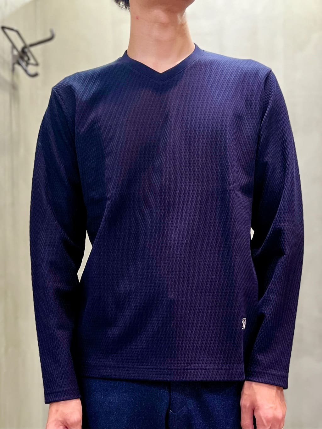 mutoさんの「TAKEO KIKUCHI｜【DOWN FABRIC】ダウンファブリック ドレスパンツ / セットアップ対応」を使ったコーディネート