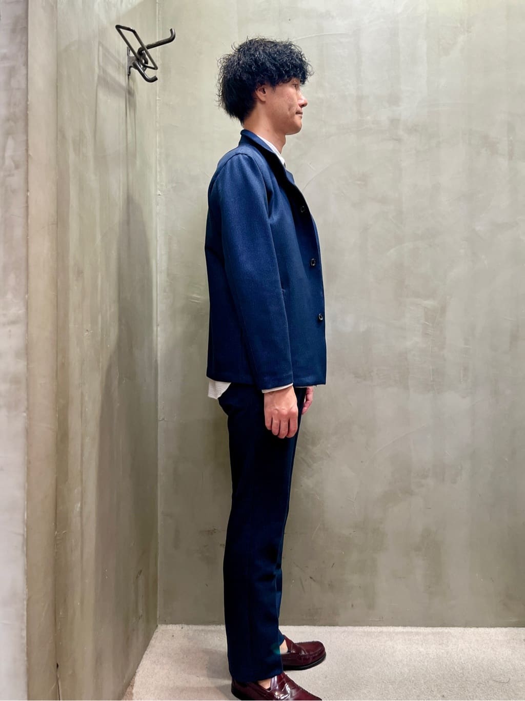 mutoさんの「TAKEO KIKUCHI｜【DOWN FABRIC】ダウンファブリック スタンドカラーブルゾン」を使ったコーディネート