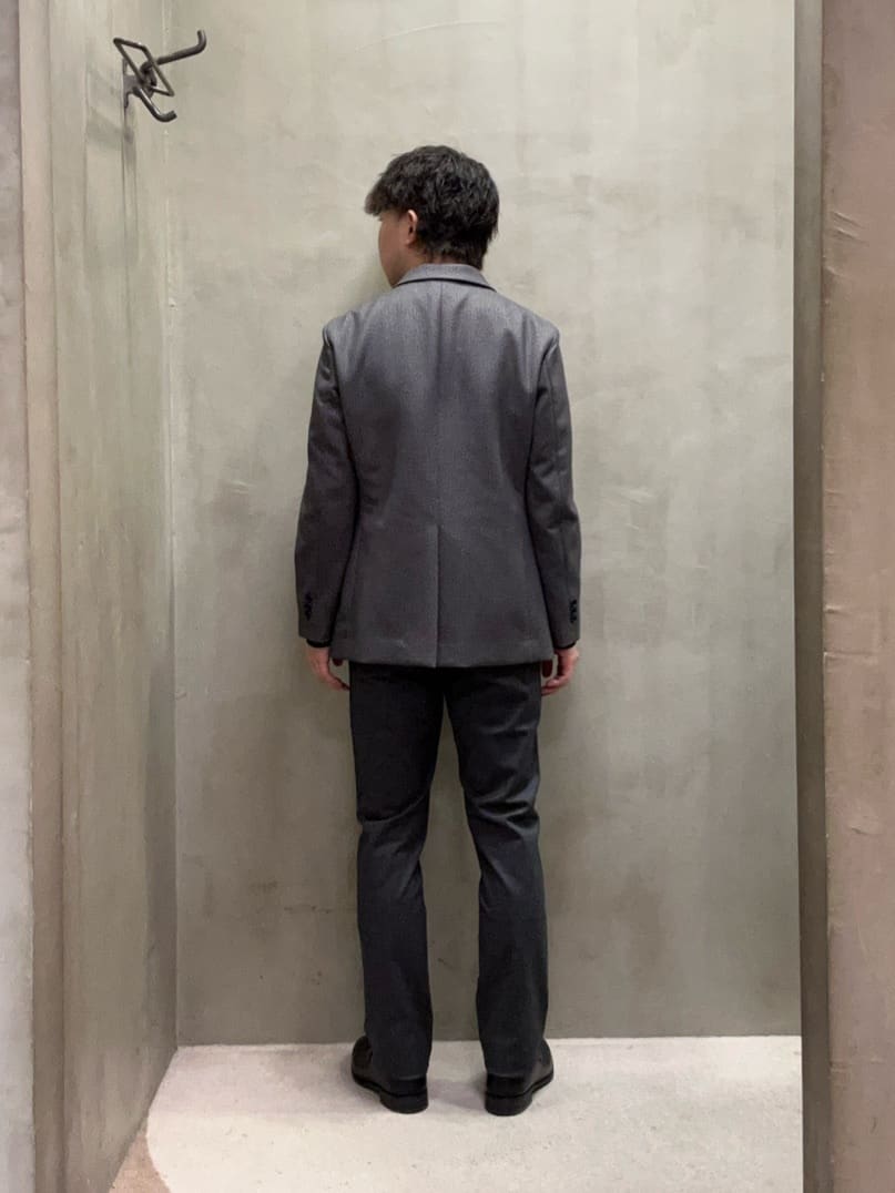 コウノ モトヤさんの「TAKEO KIKUCHI｜【Made in JAPAN】播州織 ヘリンボン ストレート パンツ」を使ったコーディネート
