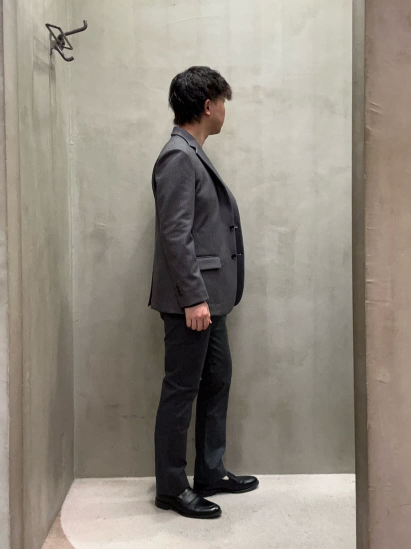 コウノ モトヤさんの「TAKEO KIKUCHI｜【Made in JAPAN】播州織 ヘリンボン ストレート パンツ」を使ったコーディネート