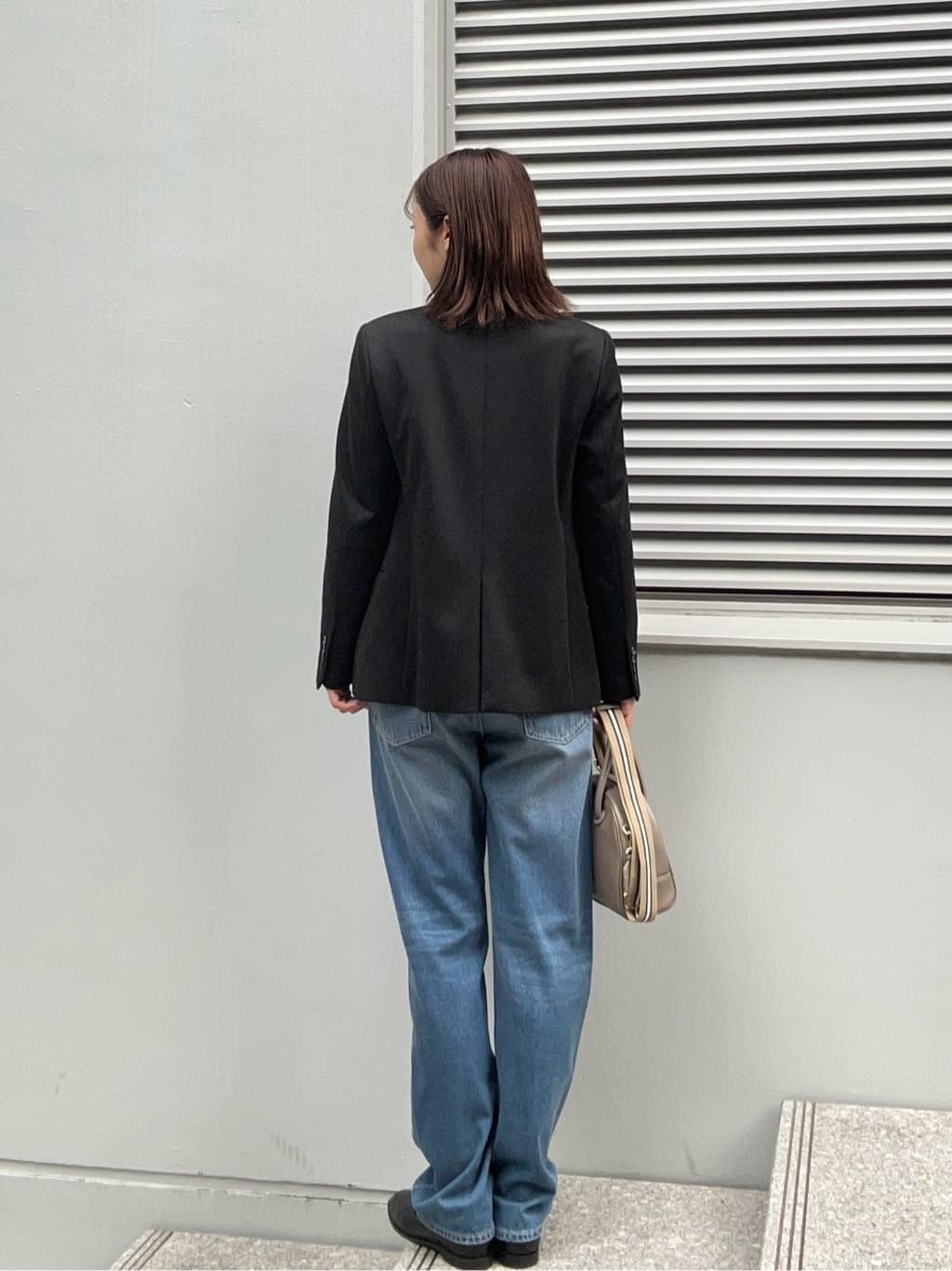 BUNさんの「DRESSTERIOR｜【ウォッシャブル】テーパードコンフォートデニム」を使ったコーディネート