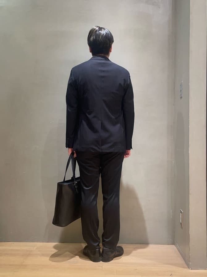 IMAIさんの「TAKEO KIKUCHI｜【ONOFF対応】TRダブルニット ストレッチパンツ」を使ったコーディネート