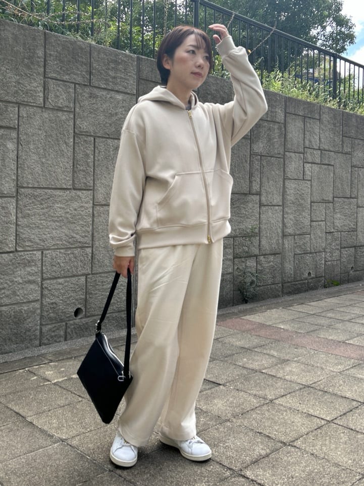 ga_riさんの「THE SHOP TK｜サフィアーノミニサコッシュ」を使ったコーディネート
