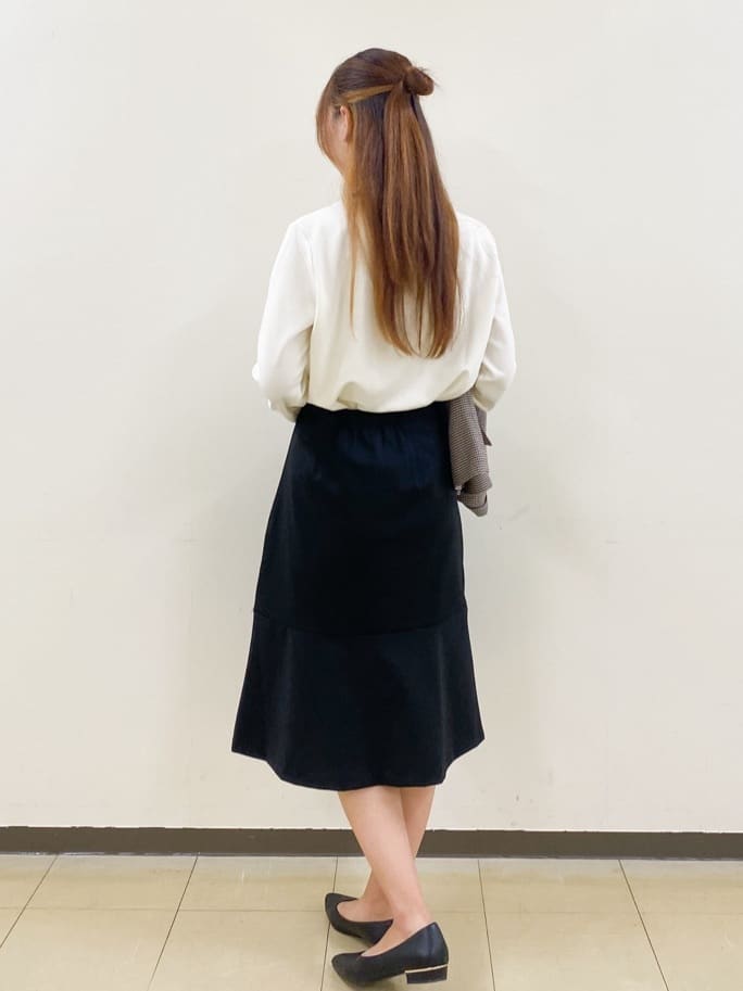 yurinaさんの「index｜《5色展開／S-LLサイズ》ストレッチマーメイドスカート／セットアップ対応【洗濯機洗い可／イージーケ」を使ったコーディネート