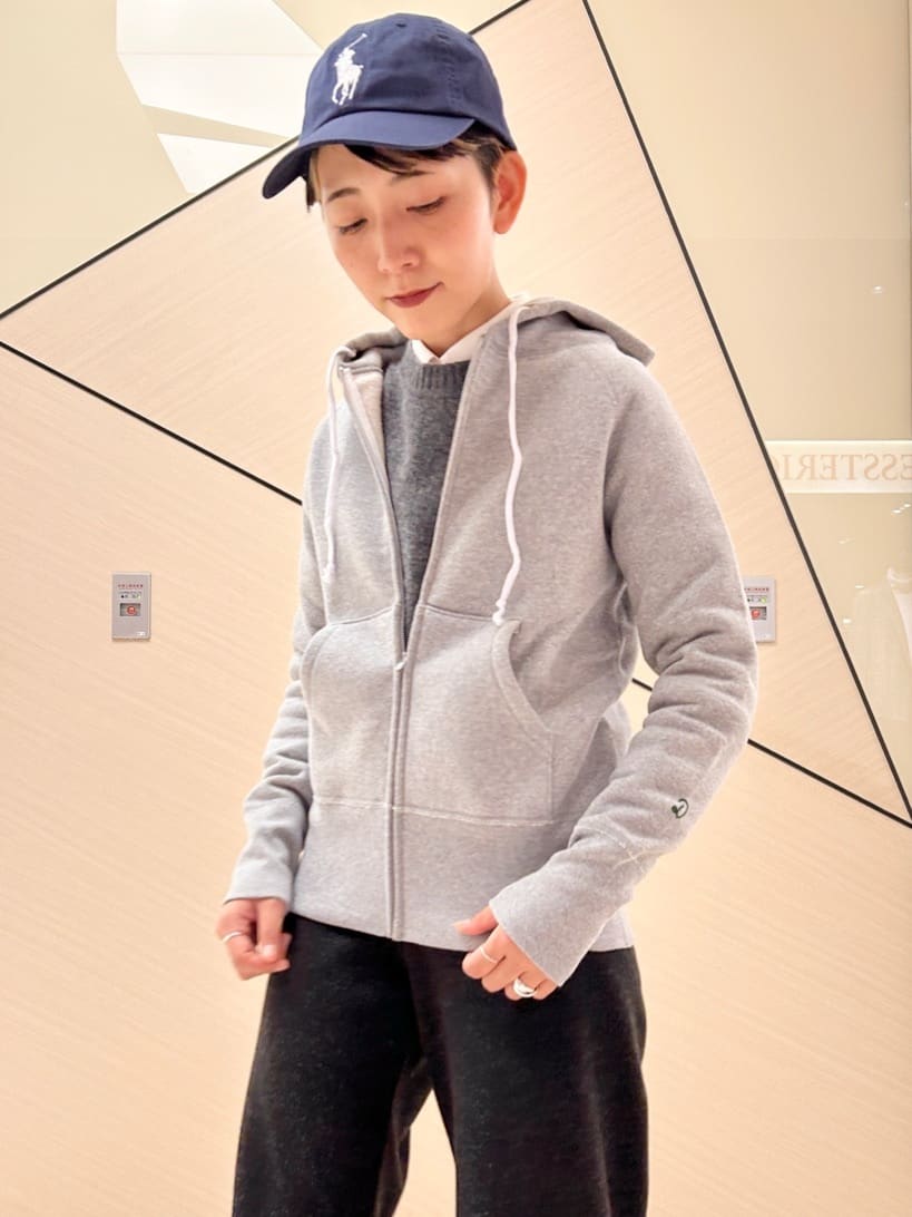 OCHIAIさんの「DRESSTERIOR｜デキシー吊裏毛ジップアップパーカ」を使ったコーディネート