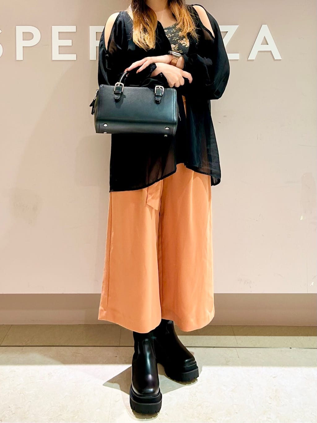 かなぴぃさんの「ESPERANZA｜」を使ったコーディネート