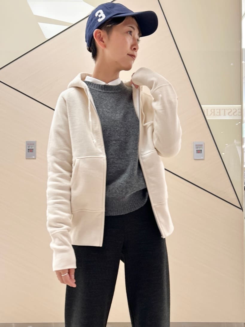 OCHIAIさんの「DRESSTERIOR｜デキシー吊裏毛ジップアップパーカ」を使ったコーディネート