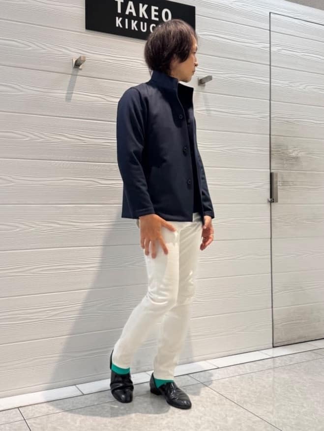 井出恭輔さんの「TAKEO KIKUCHI｜【DOWN FABRIC】ダウンファブリック スタンドカラーブルゾン」を使ったコーディネート