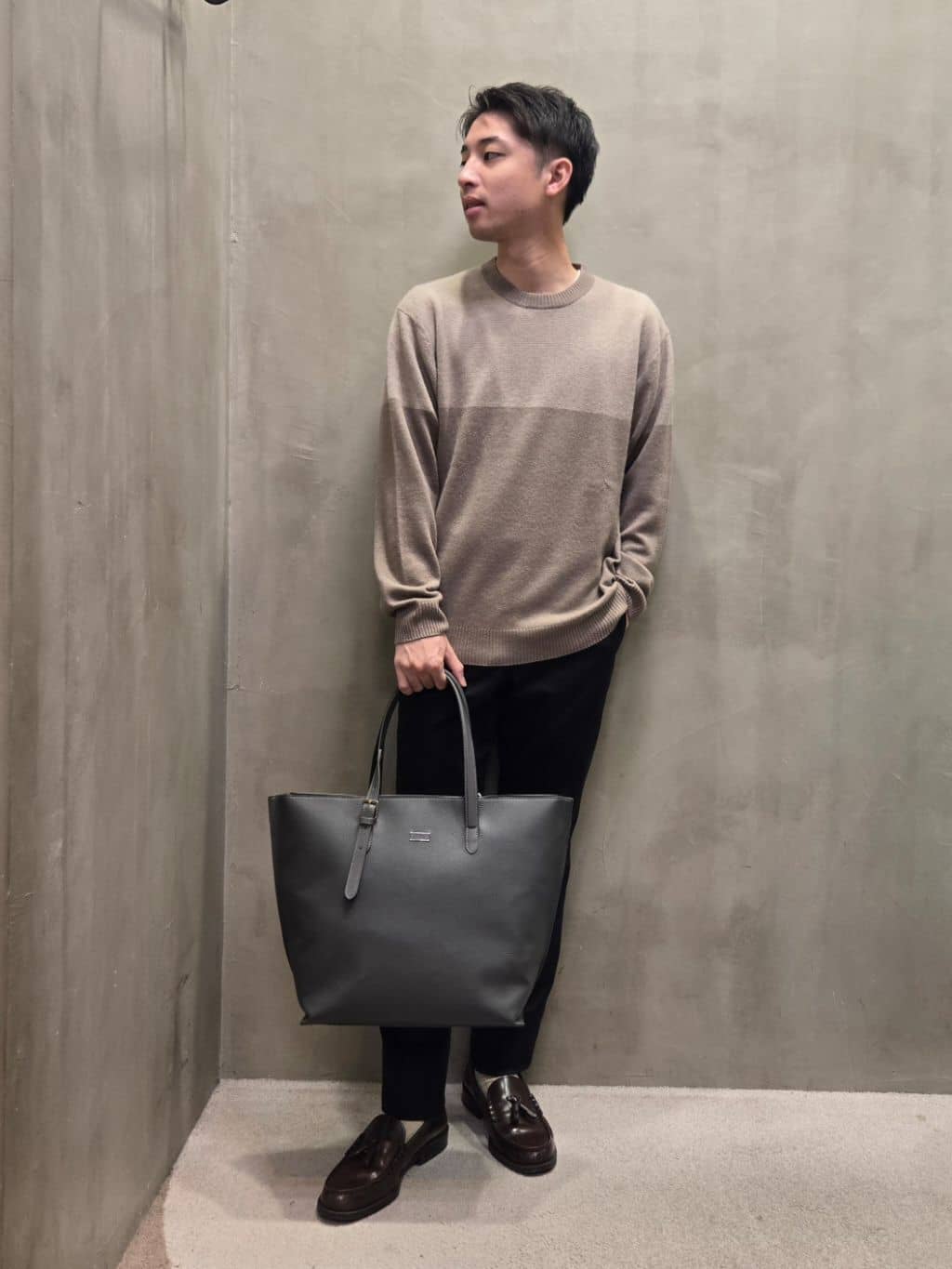 白木駆さんの「TAKEO KIKUCHI｜【オフィスカジュアル対応】ドレス チノパンツ」を使ったコーディネート