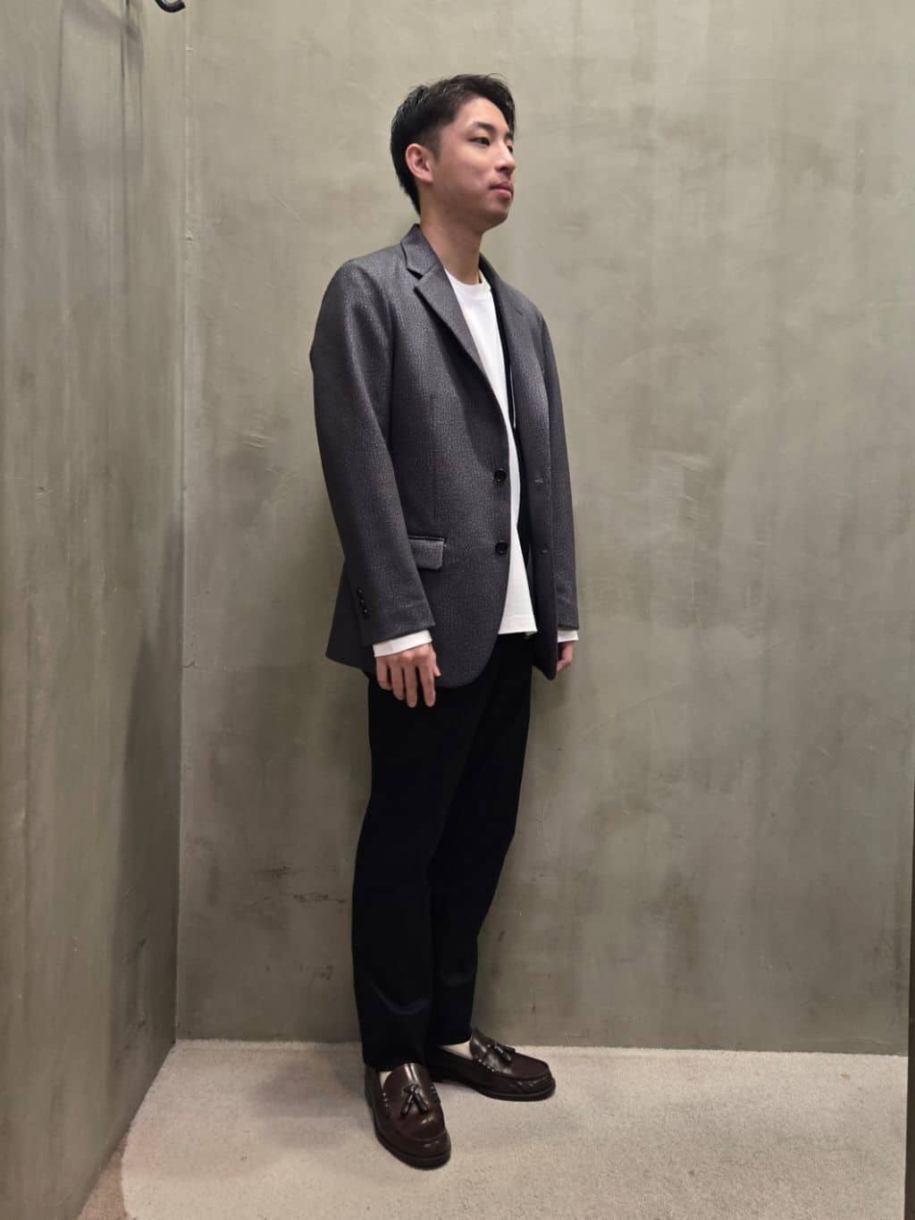 白木駆さんの「TAKEO KIKUCHI｜【オフィスカジュアル対応】ドレス チノパンツ」を使ったコーディネート
