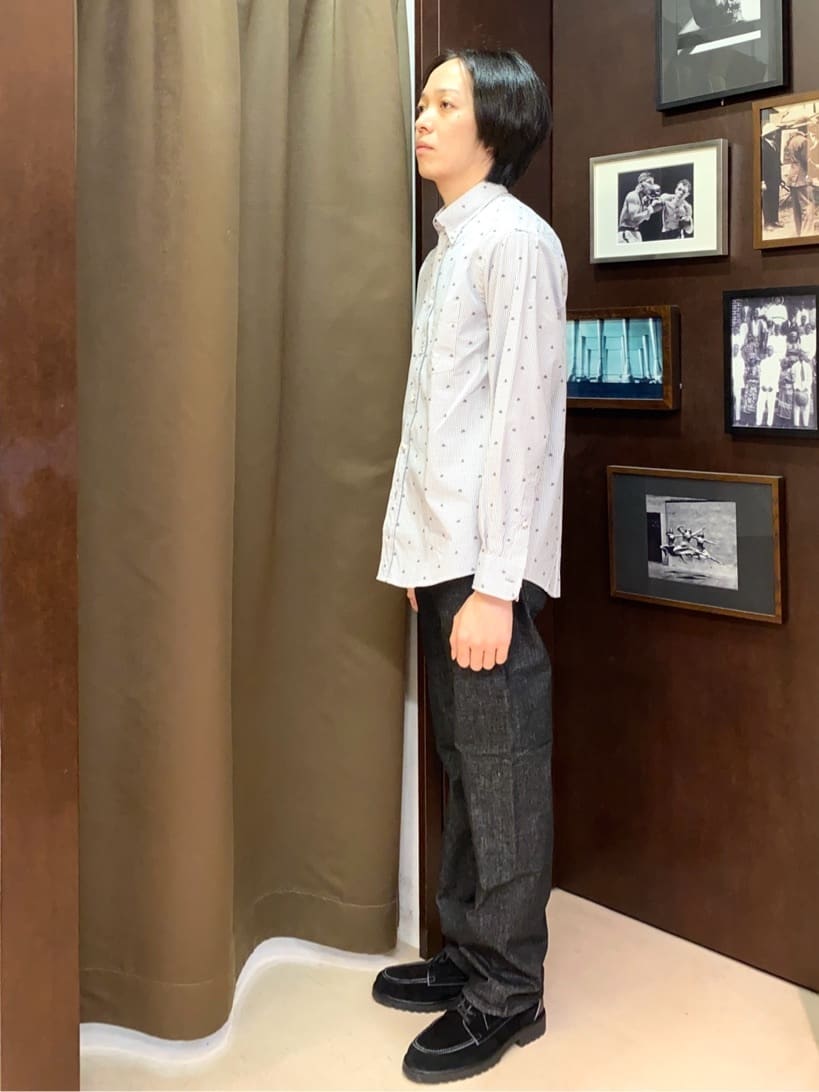 コバヤシさんの「TAKEO KIKUCHI｜【モンスターストレッチ】日本製 ワンウォッシュ デニムパンツ」を使ったコーディネート