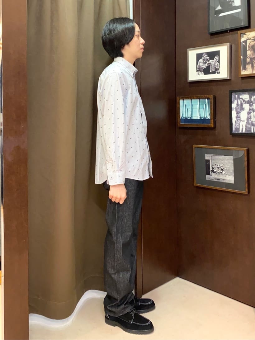 コバヤシさんの「TAKEO KIKUCHI｜【モンスターストレッチ】日本製 ワンウォッシュ デニムパンツ」を使ったコーディネート