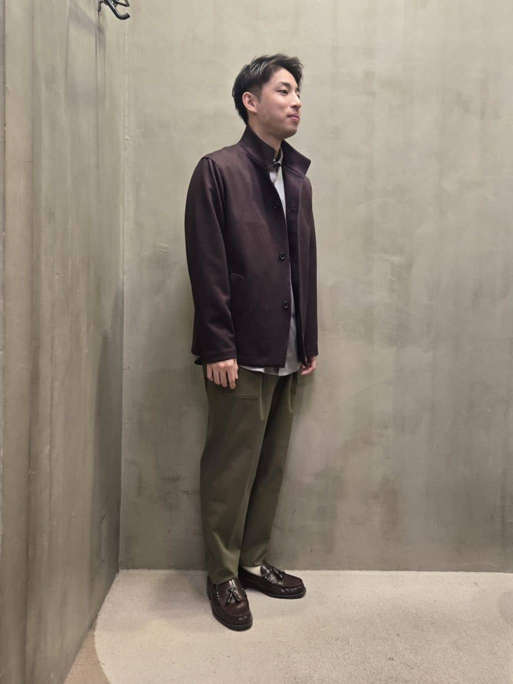 白木駆さんの「TAKEO KIKUCHI｜【DOWN FABRIC】ダウンファブリック スタンドカラーブルゾン」を使ったコーディネート
