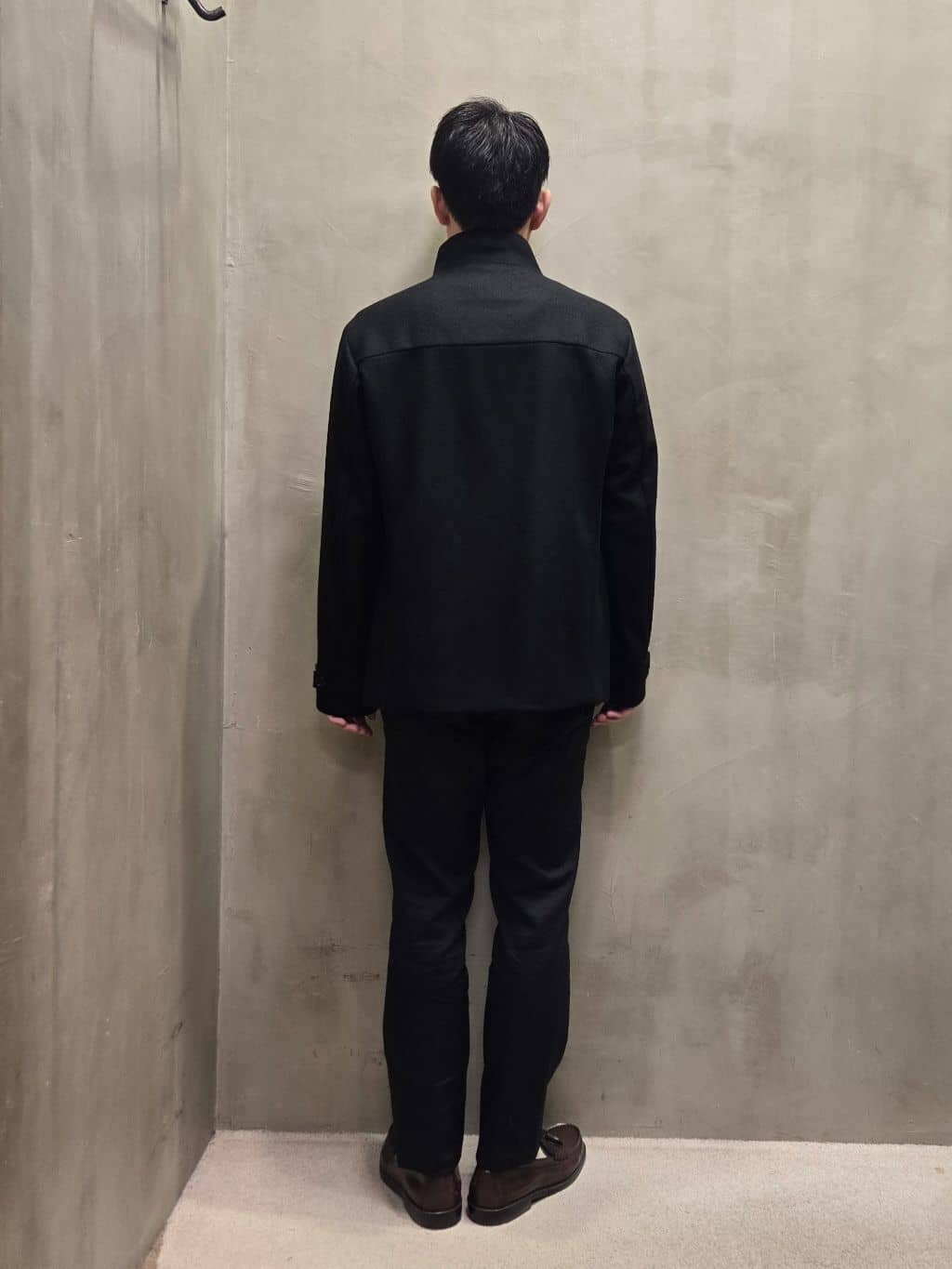 白木駆さんの「TAKEO KIKUCHI｜【オフィスカジュアル対応】ドレス チノパンツ」を使ったコーディネート