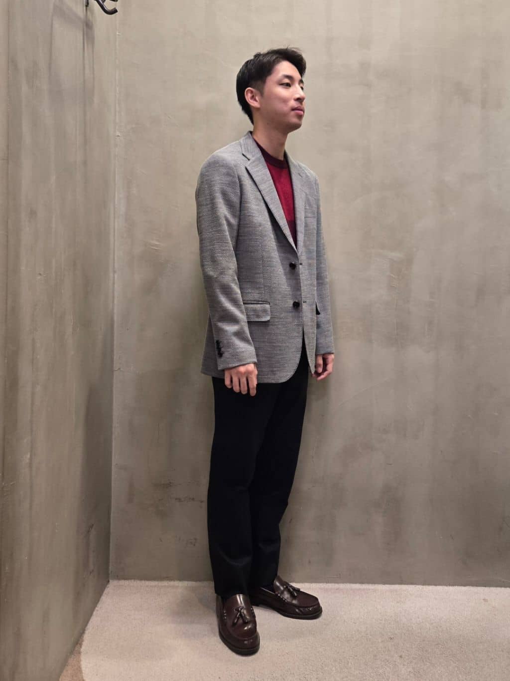 白木駆さんの「TAKEO KIKUCHI｜【オフィスカジュアル対応】ドレス チノパンツ」を使ったコーディネート